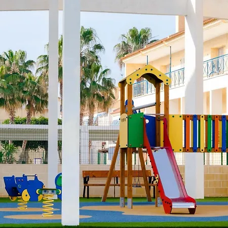 Casa vacanze House With Tennis Court,sports And Playground *