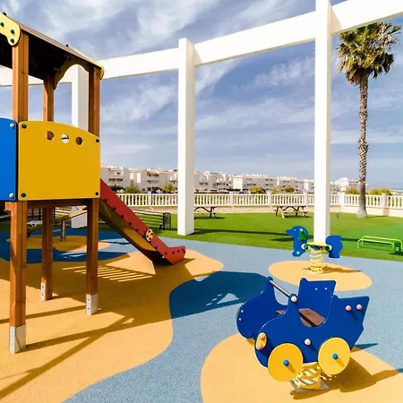 House With Tennis Court,sports And Playground Casa vacanze Torrevieja