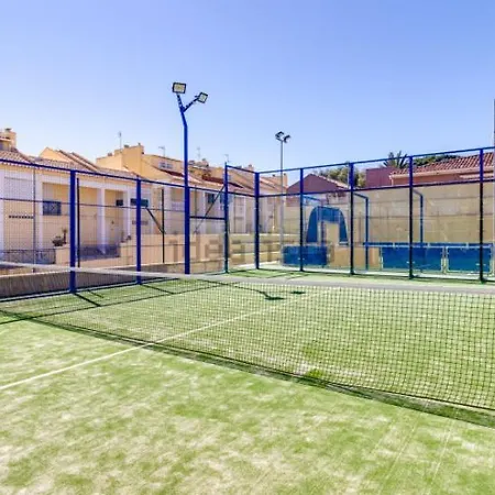 House With Tennis Court,sports And Playground Feriehus Torrevieja